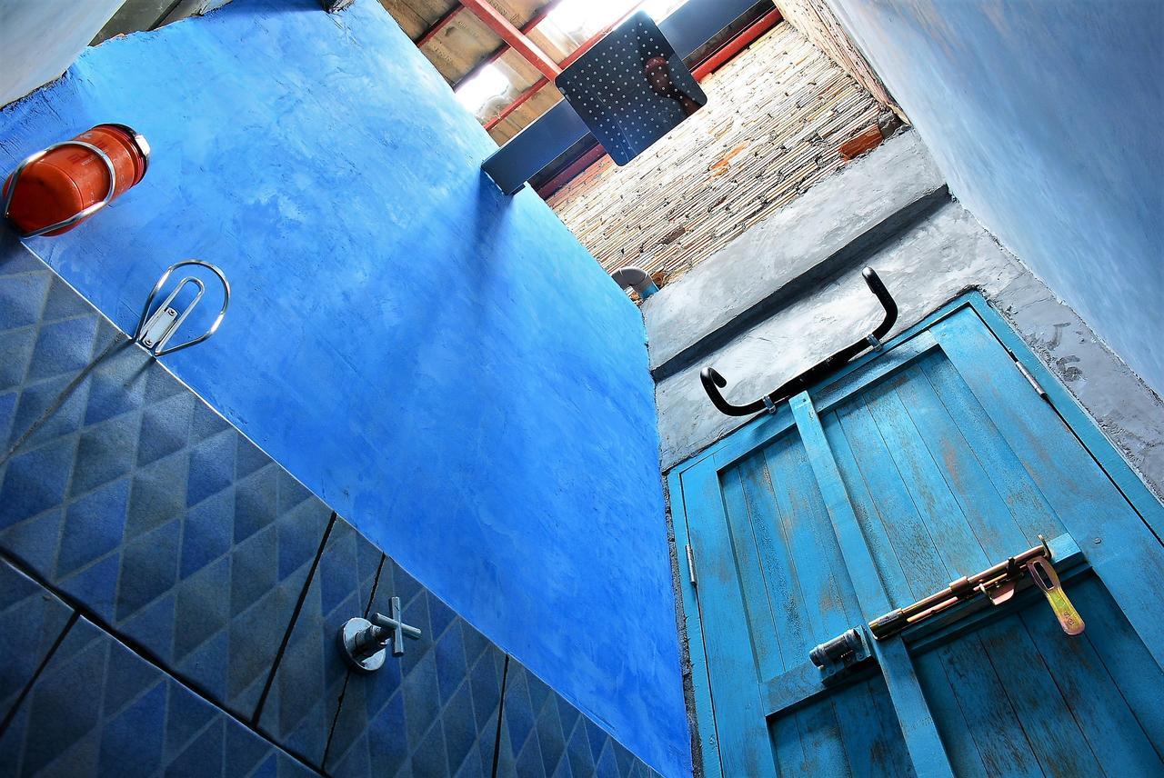 12Month Hostel Пхукет Екстер'єр фото